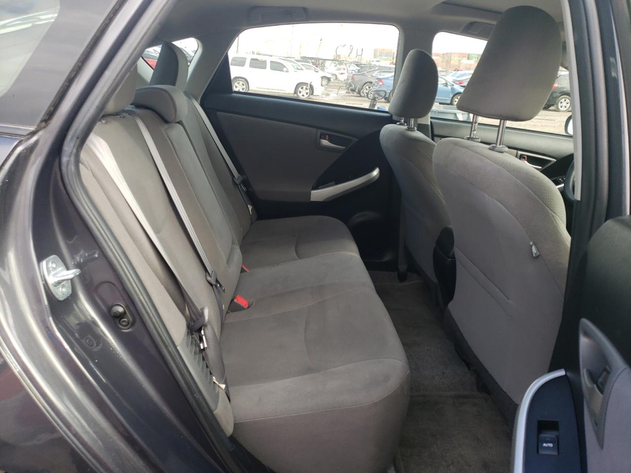 Photo 6 from auction – 2014 TOYOTA PRIUS with VIN JTDKN3DU7E1771789