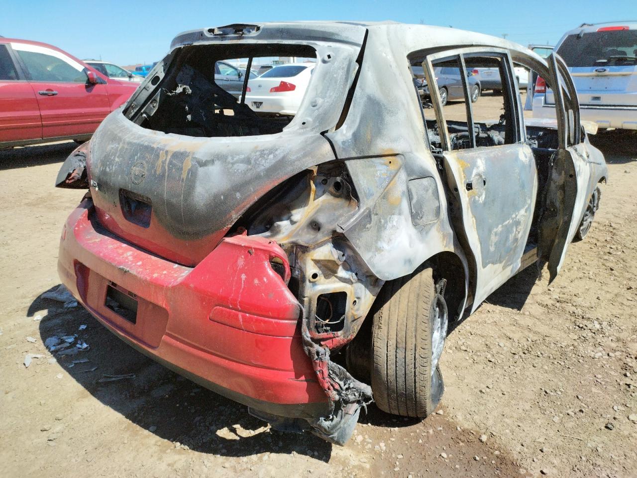 Photo 4 from auction – 2007 NISSAN VERSA S with VIN 3N1BC13E27L364188