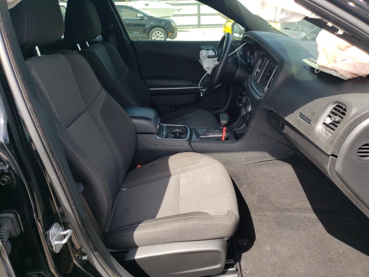 Photo 5 from auction – 2019 DODGE CHARGER SX with VIN 2C3CDXBG4KH699463