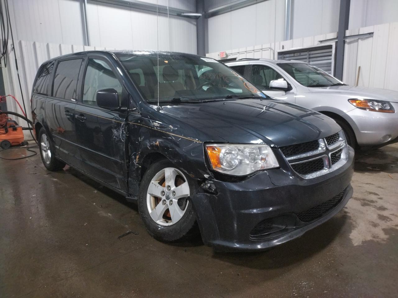 Photo 1 from auction – 2014 DODGE GRAND CARA with VIN 2C4RDGBGXER389225