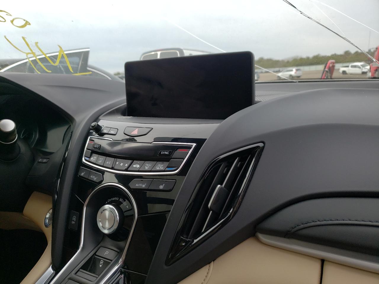 Photo 9 from auction – 2020 ACURA RDX with VIN 5J8TC2H38LL022654