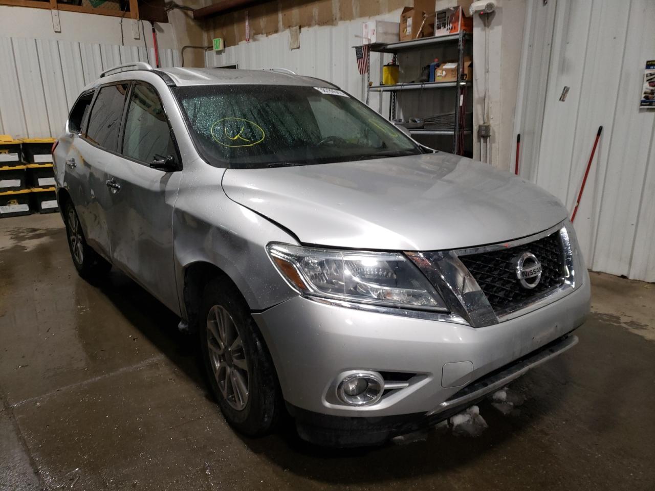 NISSAN PATHFINDER 2015 with VIN 5N1AR2MN0FC654835 - Photo from auction