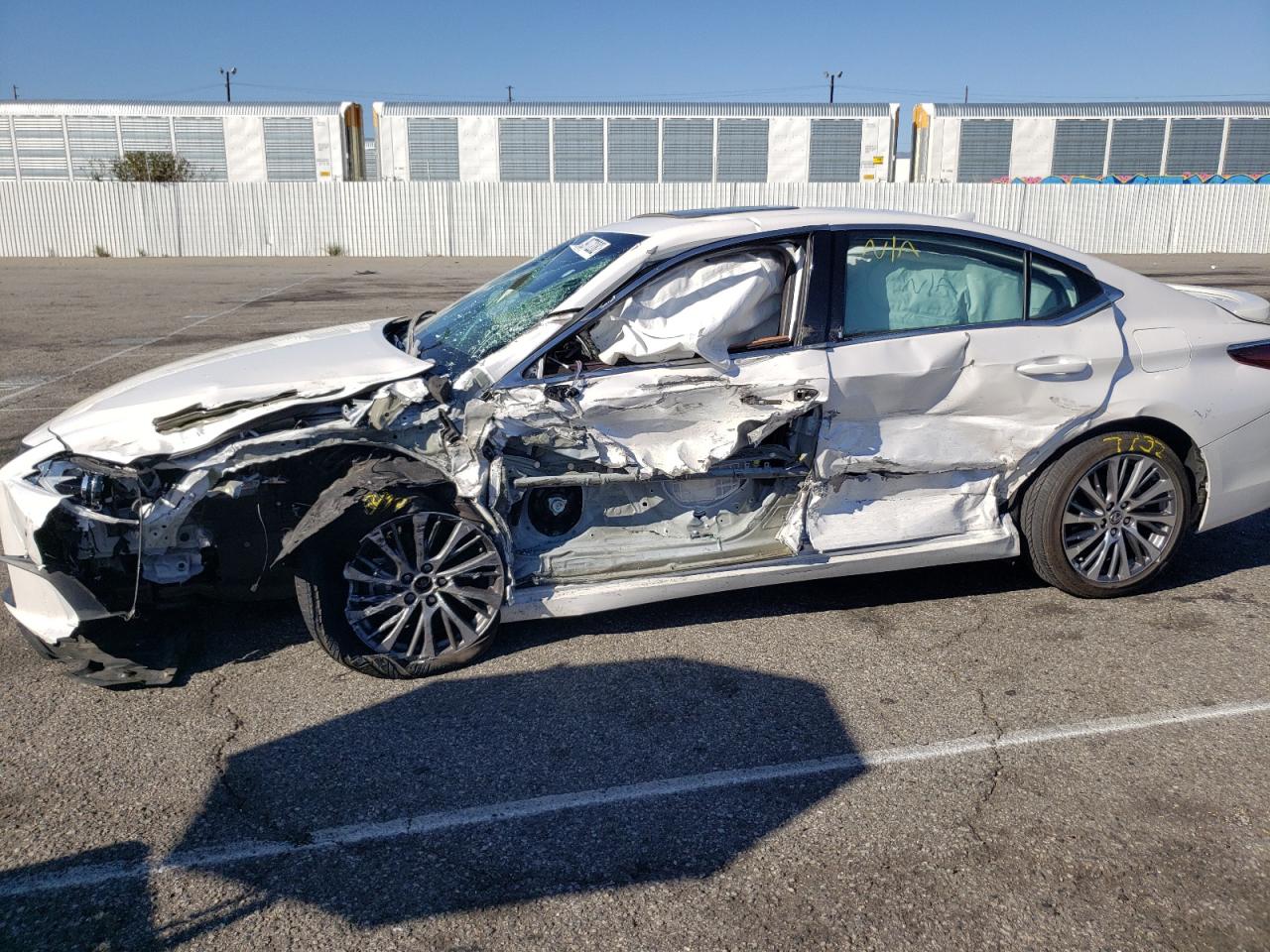 Photo 9 from auction – 2020 LEXUS ES 300H with VIN 58AD21B15LU010743