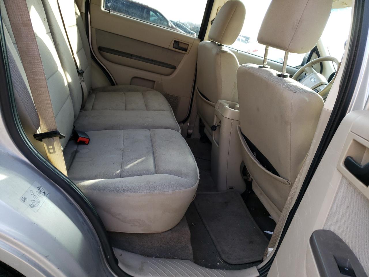 Photo 6 from auction – 2010 FORD ESCAPE XLT with VIN 1FMCU9D75AKC03934