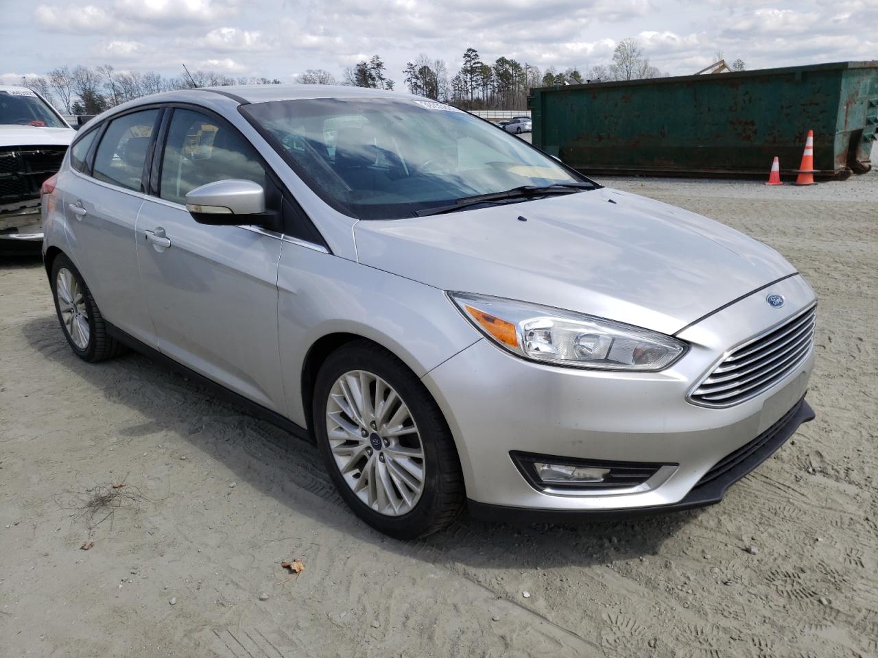 FORD FOCUS 2016 with VIN 1FADP3N25GL318204 - Photo from auction