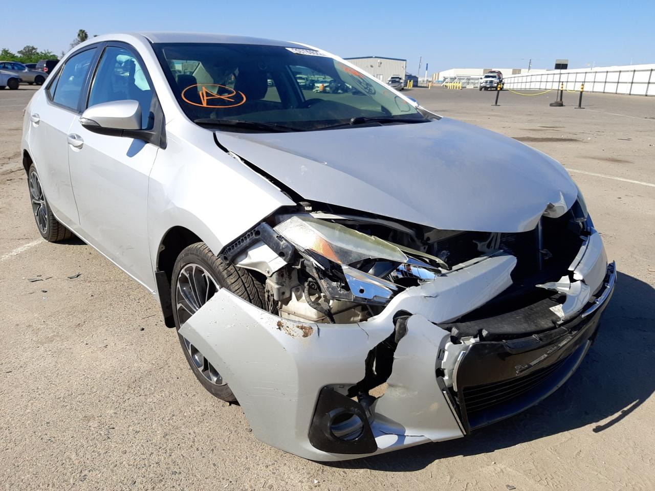 TOYOTA COROLLA L 2015 with VIN 5YFBURHE0FP229049 - Photo from auction