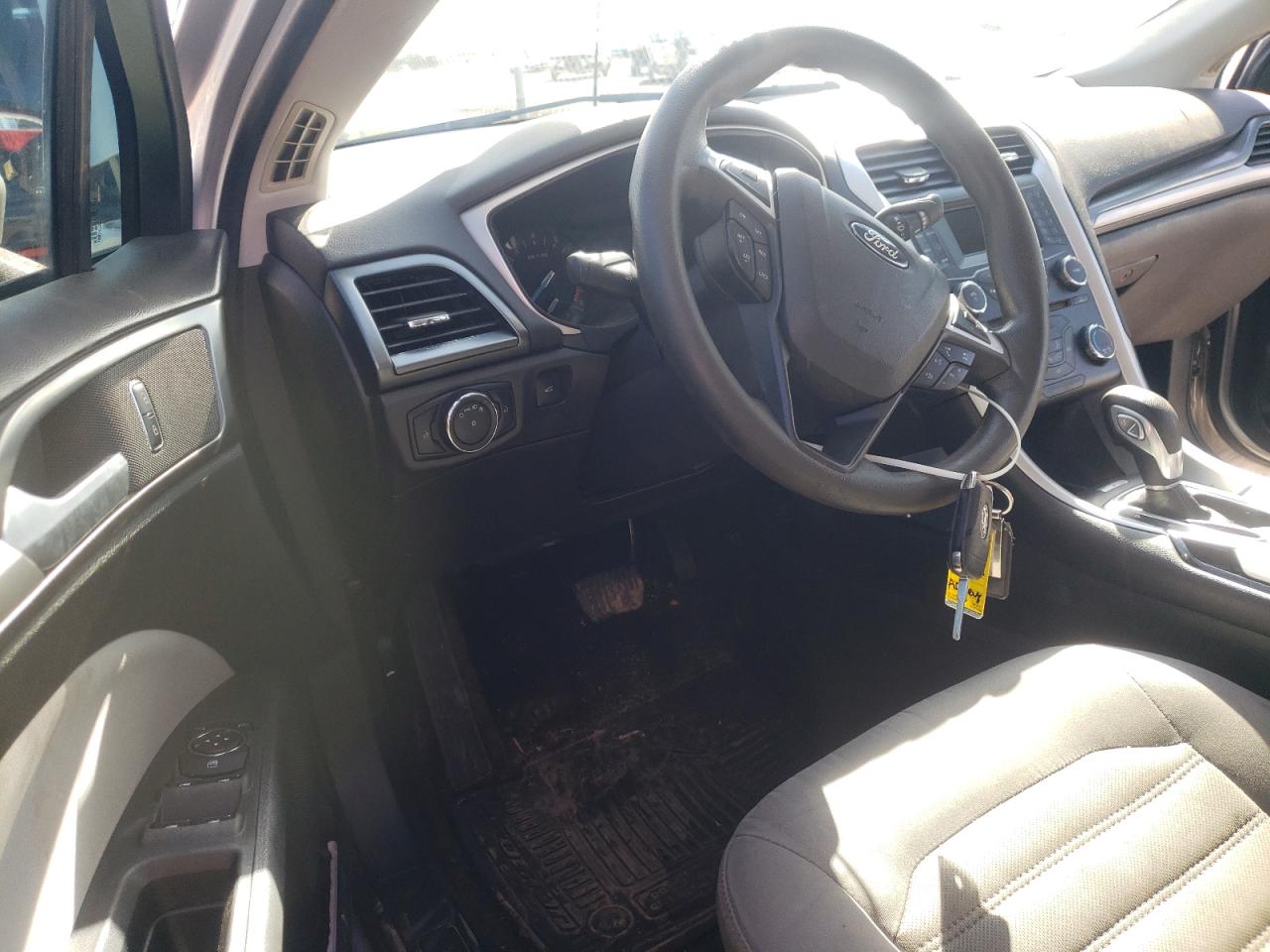 Photo 9 from auction – 2014 FORD FUSION S with VIN 3FA6P0G74ER244014