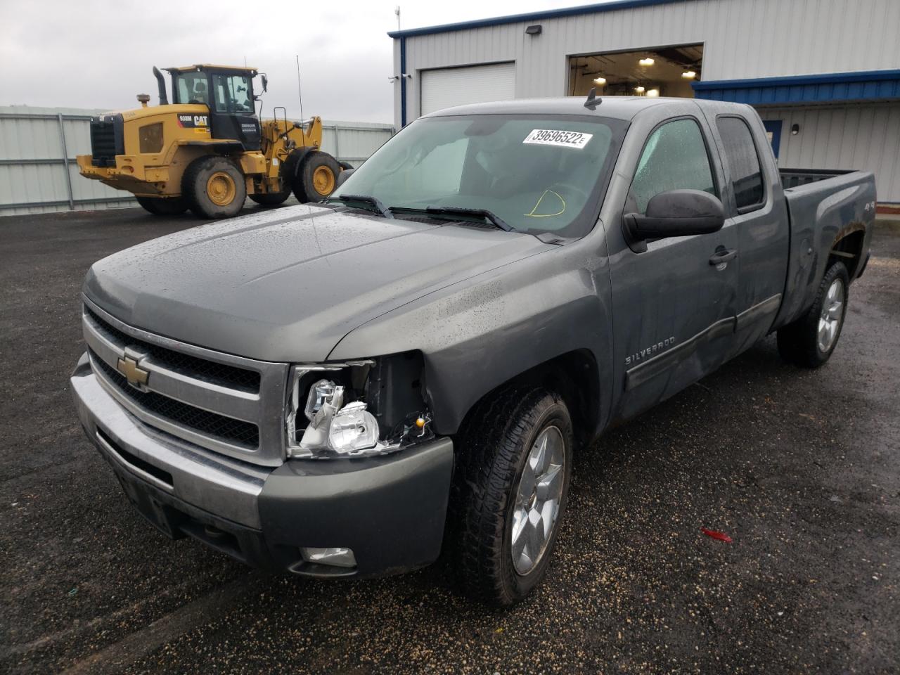 Photo 2 from auction – 2011 CHEVROLET SILVERADO with VIN 1GCRKSE34BZ105137