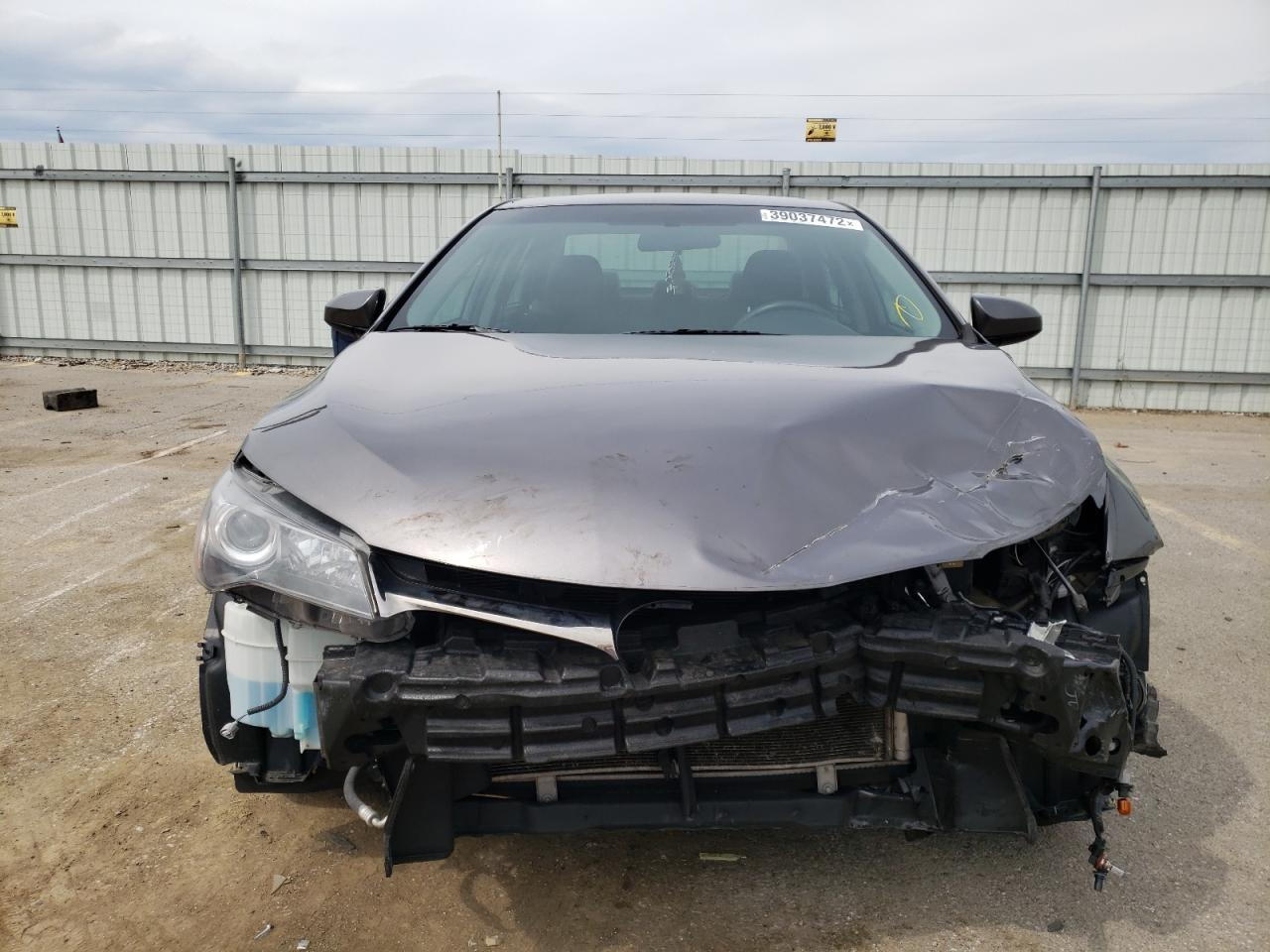 Photo 9 from auction – 2017 TOYOTA CAMRY LE with VIN 4T1BF1FK3HU775009