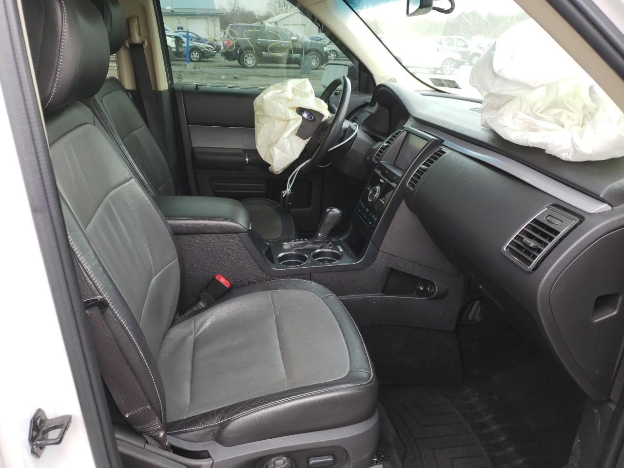 Photo 5 from auction – 2013 FORD FLEX LIMIT with VIN 2FMHK6DT8DBD19473