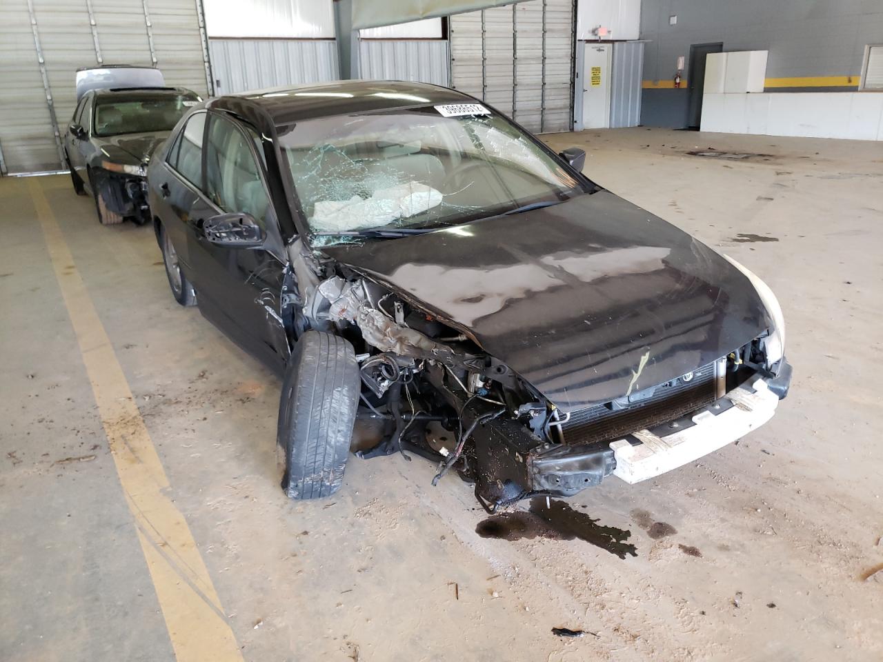 Photo 9 from auction – 2003 HONDA ACCORD EX with VIN JHMCM56683C048597