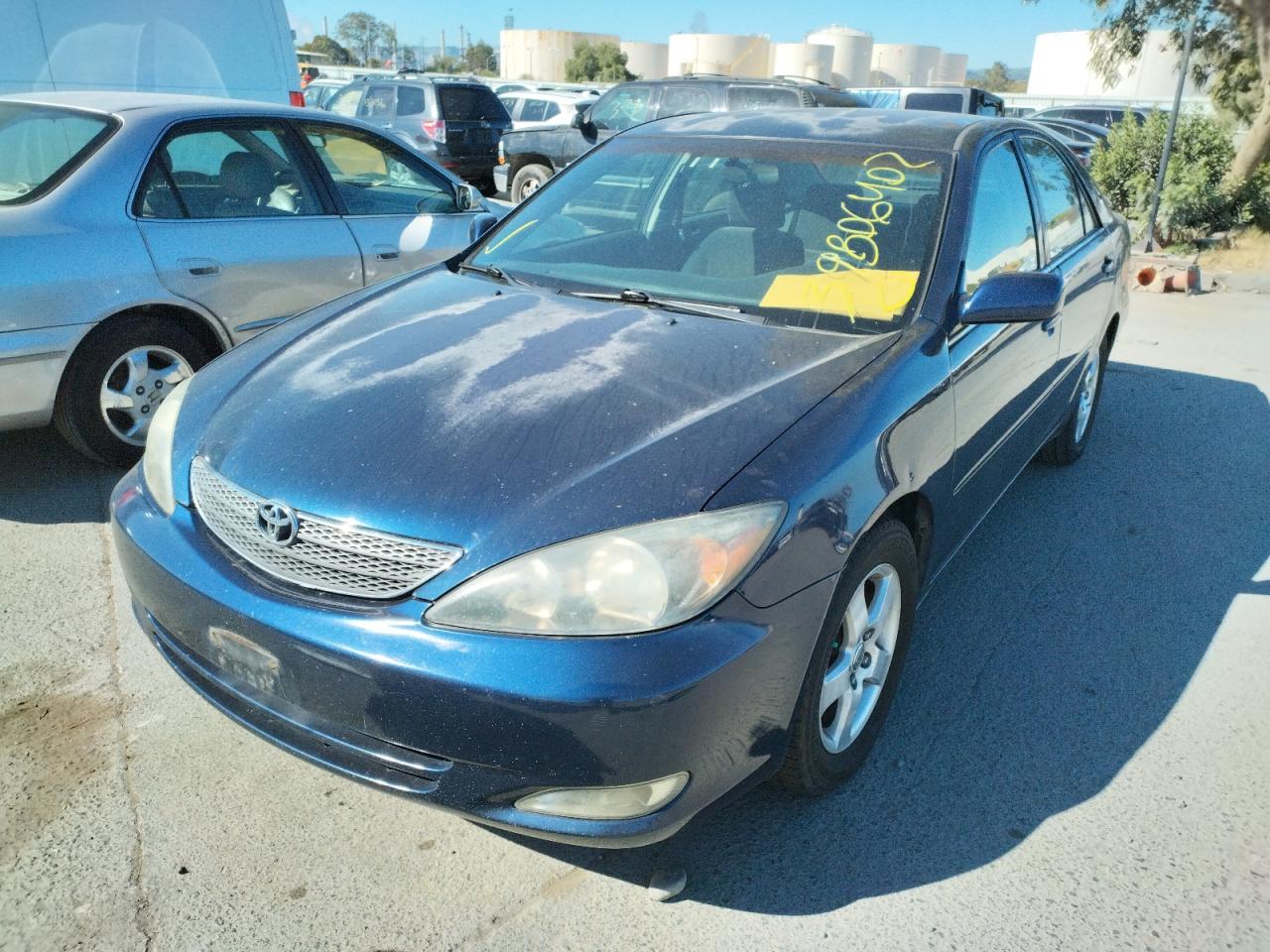 Photo 2 from auction – 2002 TOYOTA CAMRY LE with VIN JTDBE32K220058267
