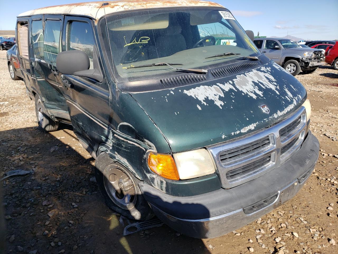 DODGE RAM VAN B1 1999 with VIN 2B6HB11X9XK540720 - Photo from auction