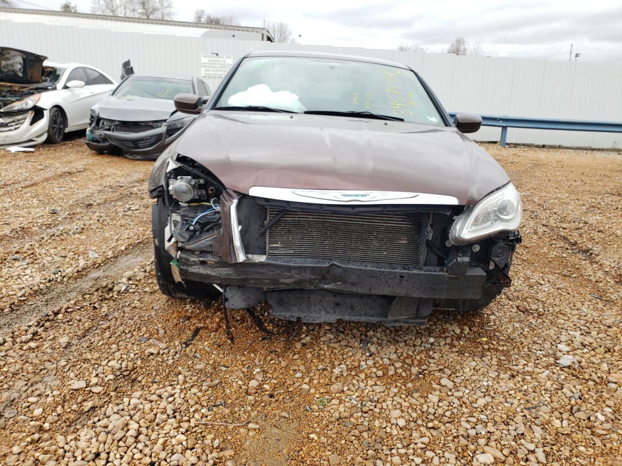 Photo 9 from auction – 2013 CHRYSLER 200 TOURIN with VIN 1C3CCBBB9DN575225