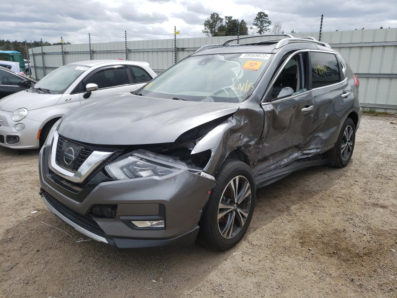 Photo 2 from auction – 2017 NISSAN ROGUE S with VIN 5N1AT2MT9HC850016