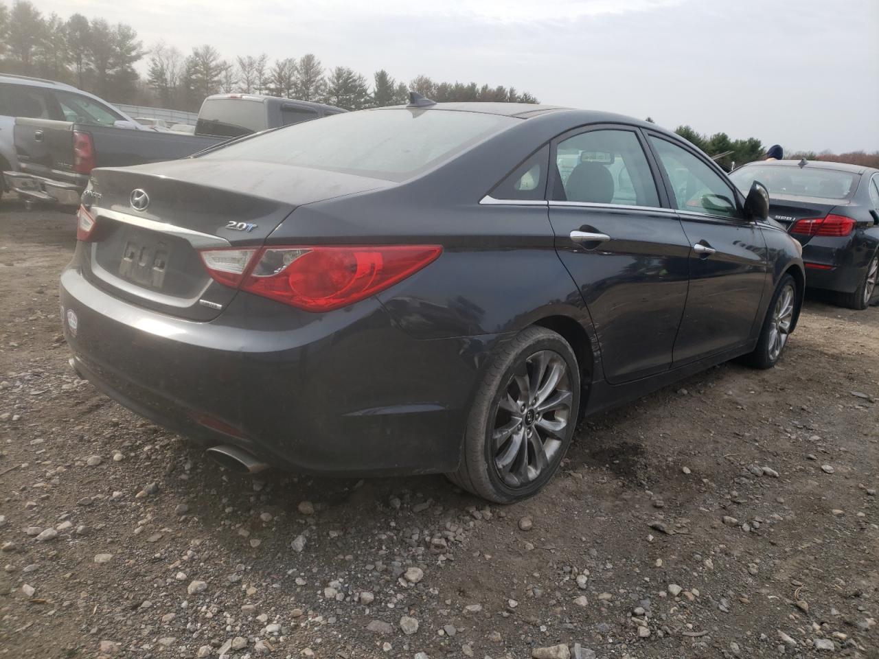 Photo 4 from auction – 2012 HYUNDAI SONATA SE with VIN 5NPEC4ABXCH354975