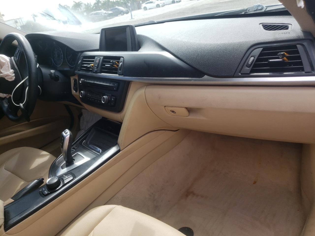 Photo 9 from auction – 2013 BMW 328 XI with VIN WBA3B3C52DF535671