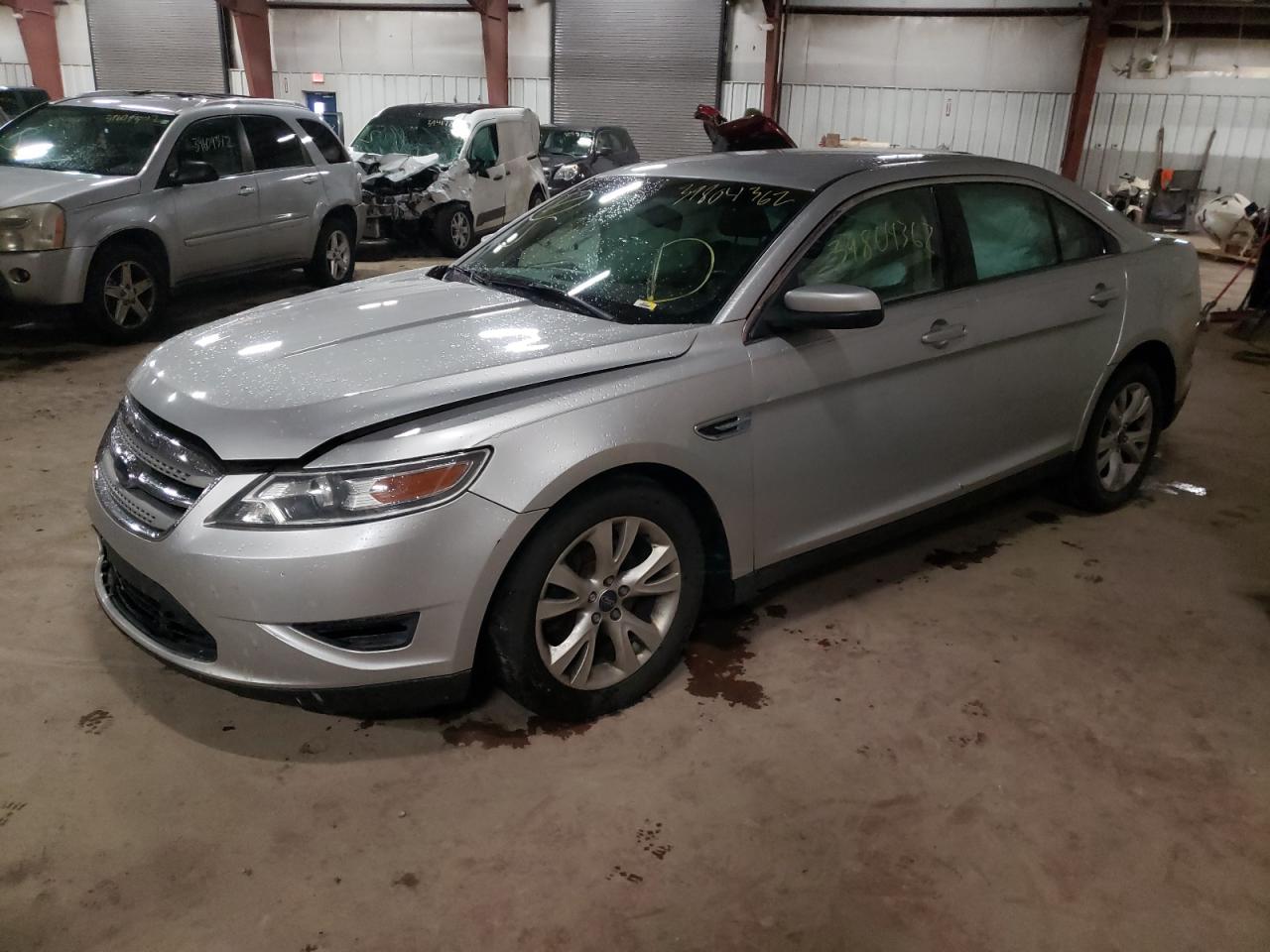 Photo 2 from auction – 2010 FORD TAURUS SEL with VIN 1FAHP2HW2AG101848