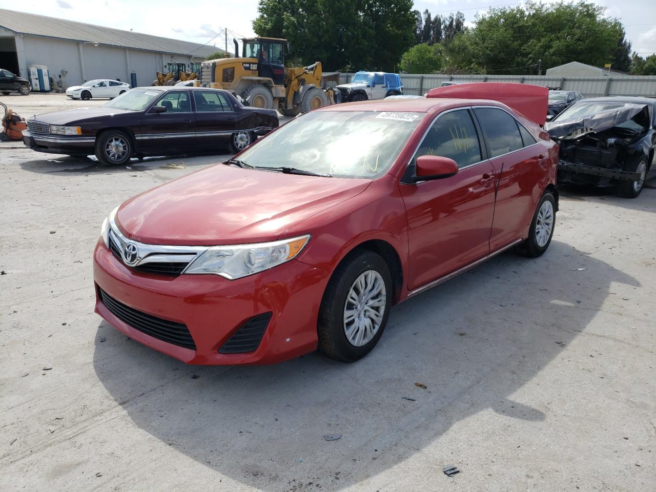 Photo 2 from auction – 2014 TOYOTA CAMRY L with VIN 4T1BF1FK1EU781337