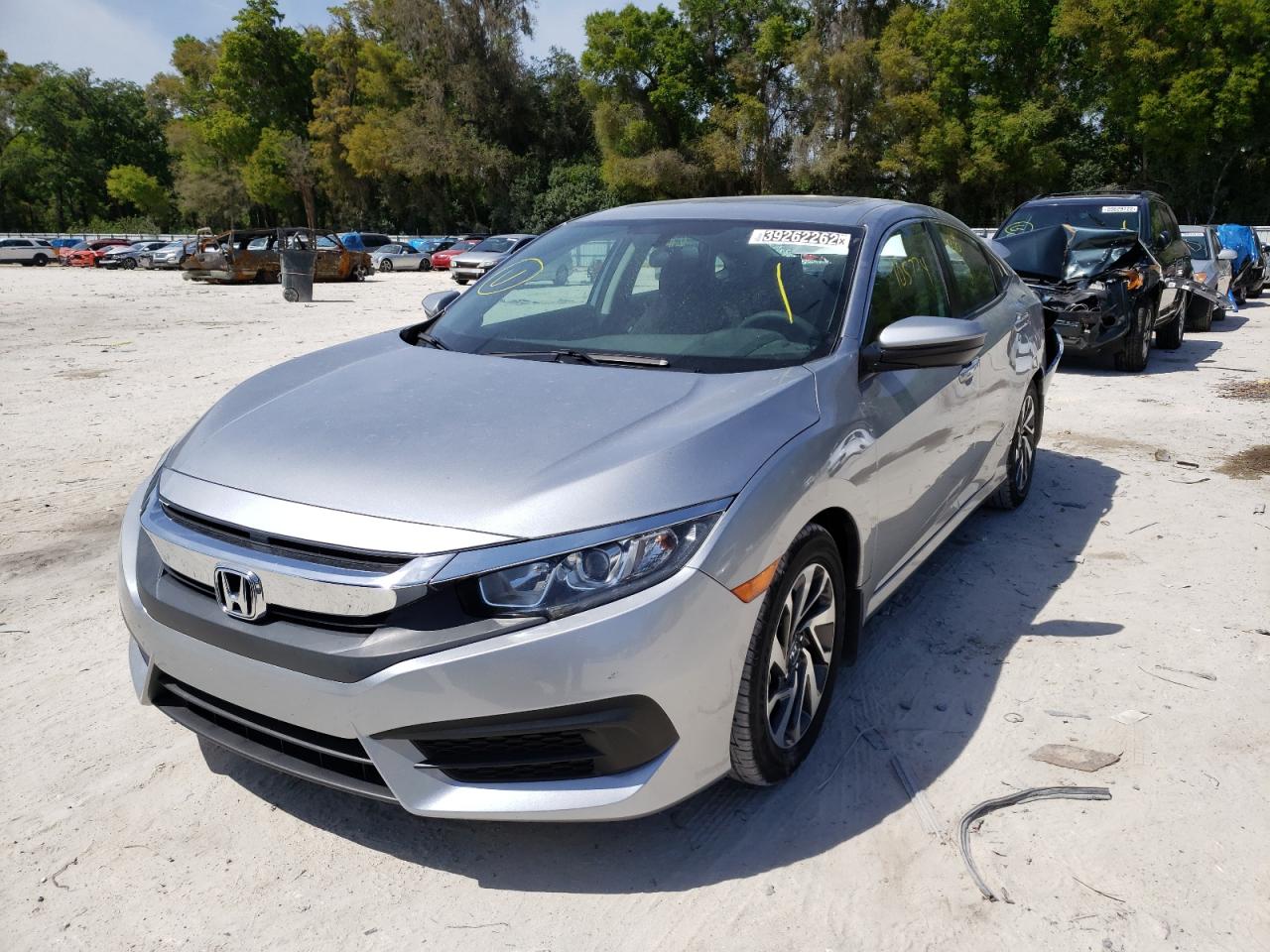 Photo 2 from auction – 2016 HONDA CIVIC EX with VIN 19XFC2F76GE097417