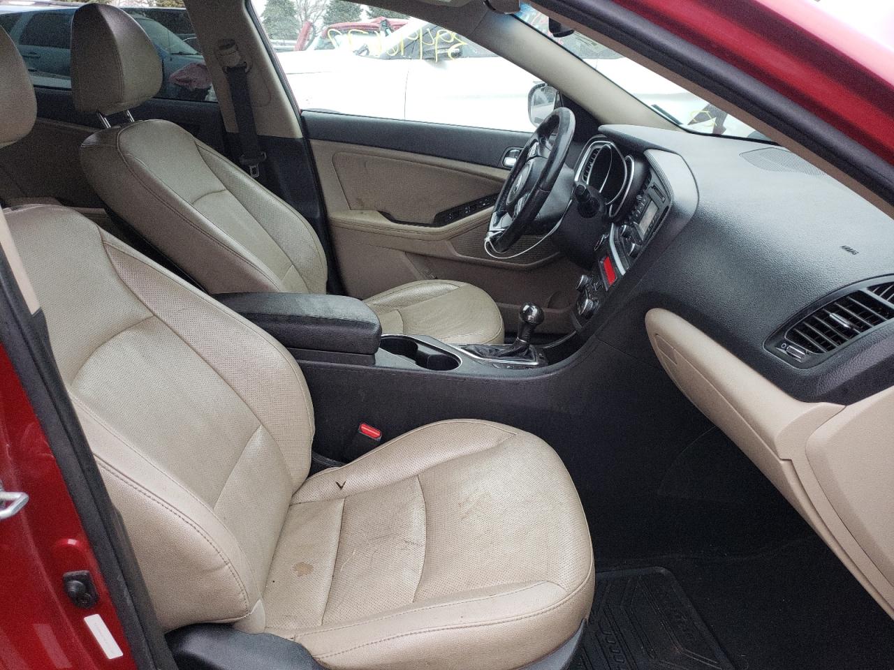 Photo 5 from auction – 2015 KIA OPTIMA EX with VIN 5XXGN4A74FG511382