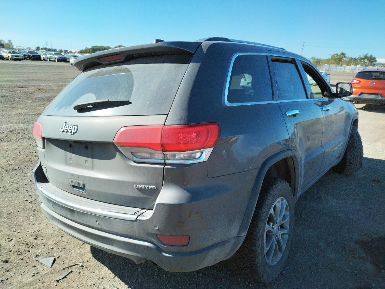 Photo 4 from auction – 2015 JEEP GRAND CHER with VIN 1C4RJFBGXFC205334