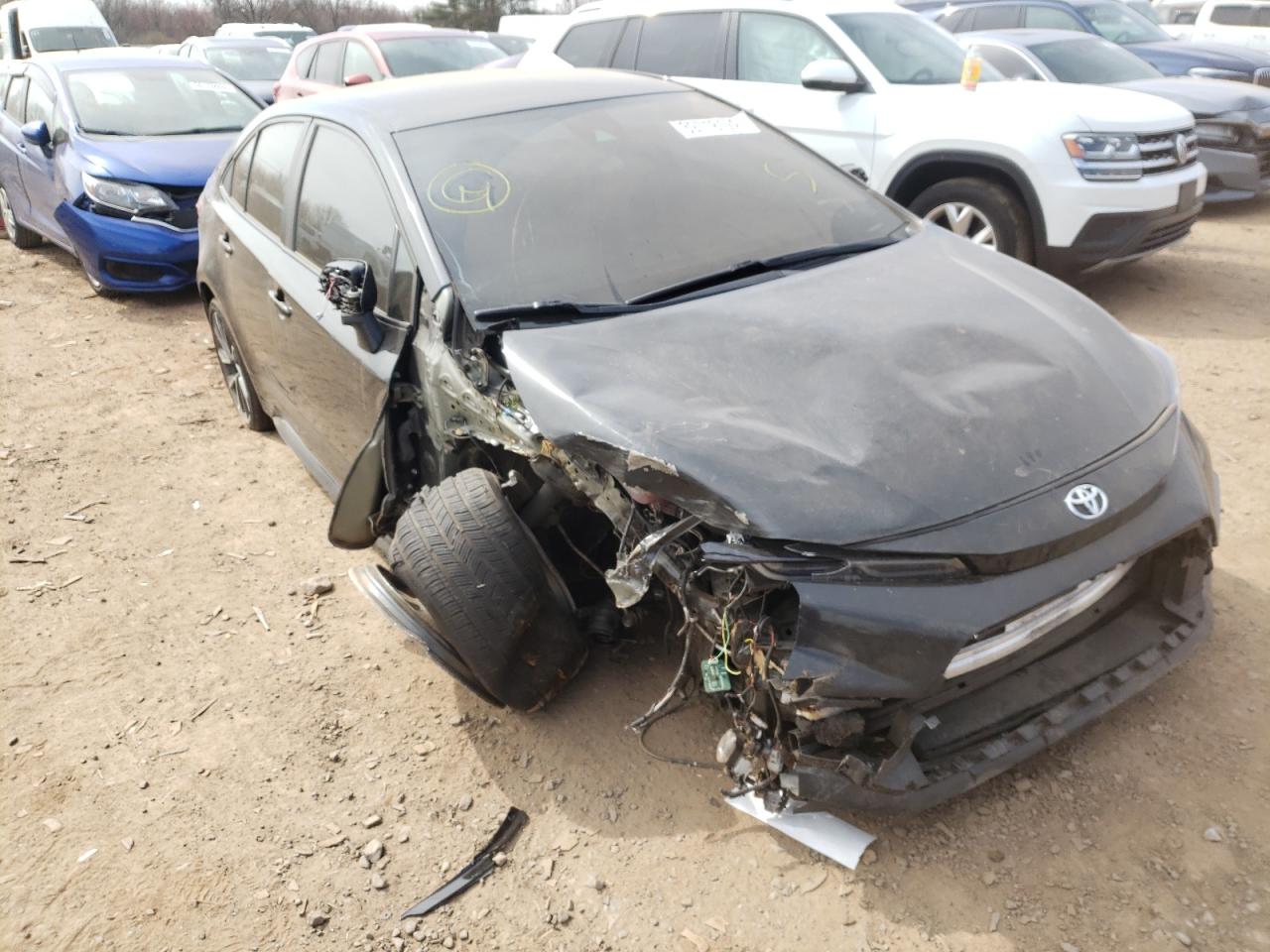 TOYOTA COROLLA SE 2020 with VIN 5YFS4RCEXLP045997 - Photo from auction