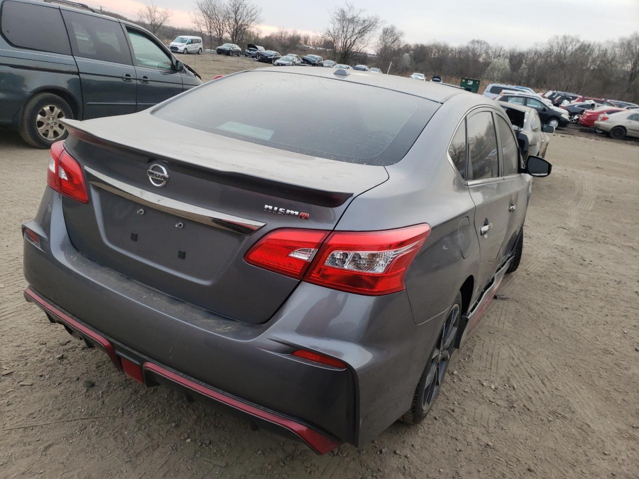 Photo 4 from auction – 2017 NISSAN SENTRA SR with VIN 3N1CB7AP2HY302390