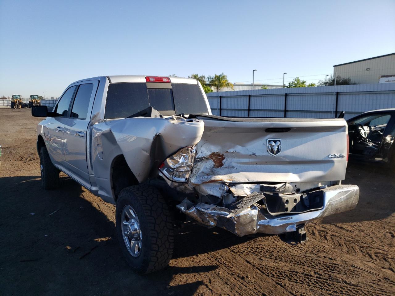 Photo 9 from auction – 2018 RAM 2500 SLT with VIN 3C6UR5DL7JG295305