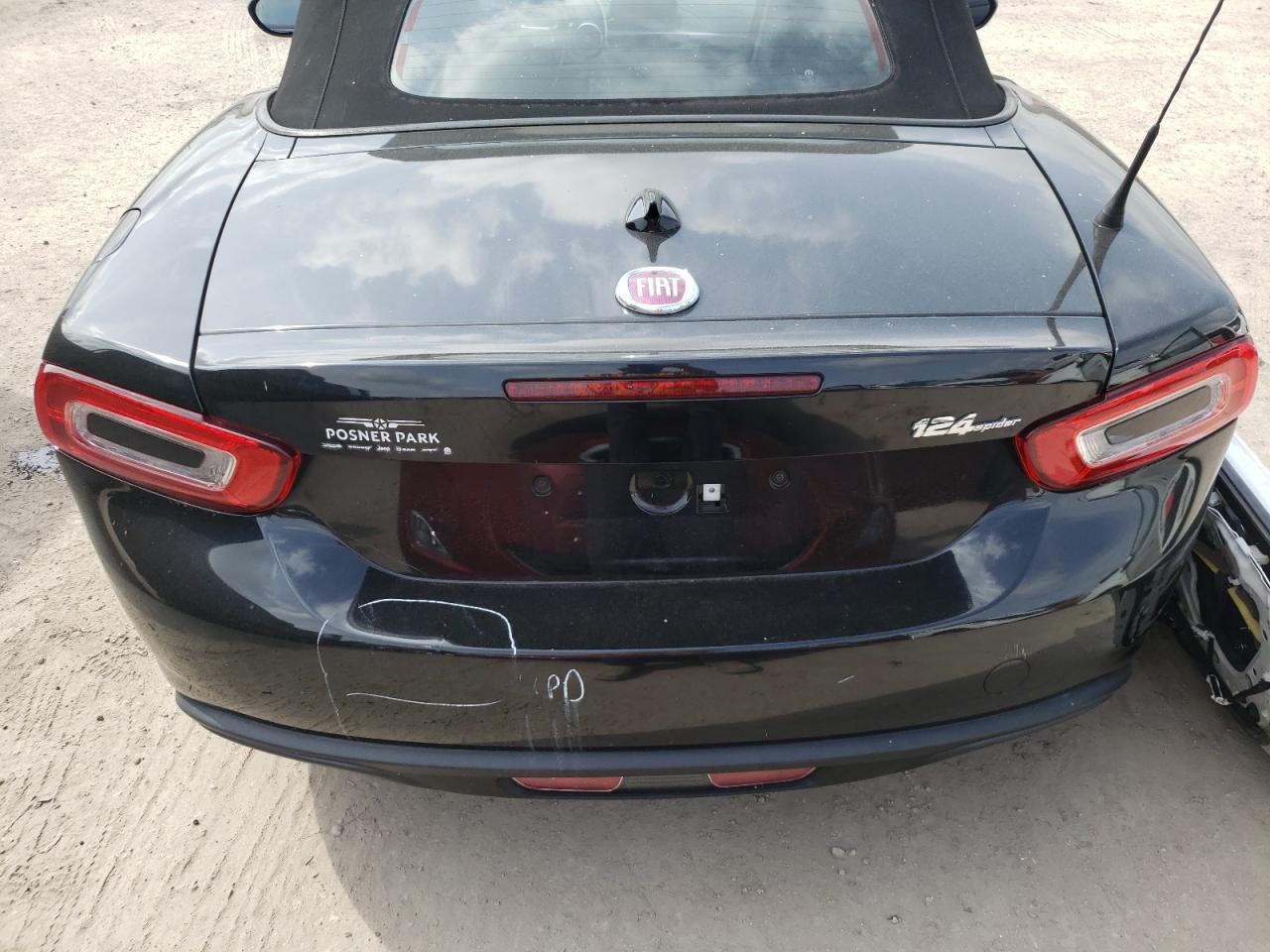 Photo 6 from auction – 2018 FIAT 124 SPIDER with VIN JC1NFAEK3J0140336