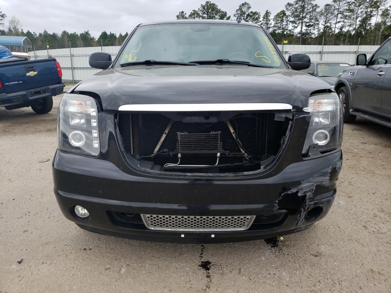 Photo 9 from auction – 2012 GMC YUKON DENA with VIN 1GKS1EEF9CR259073