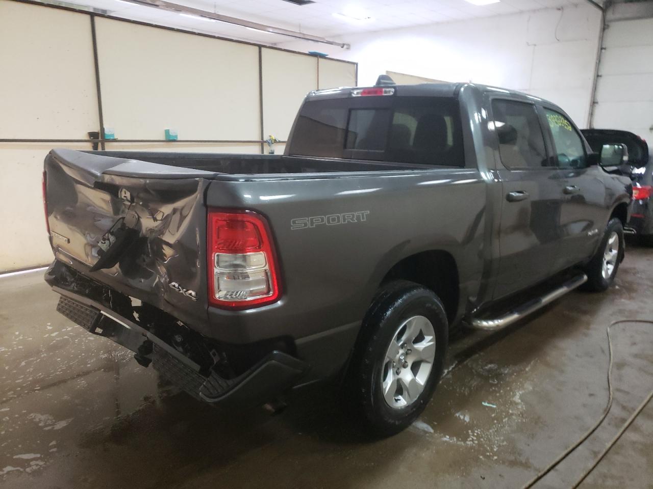 Photo 4 from auction – 2020 RAM 1500 BIG H with VIN 1C6RRFFG5LN231270