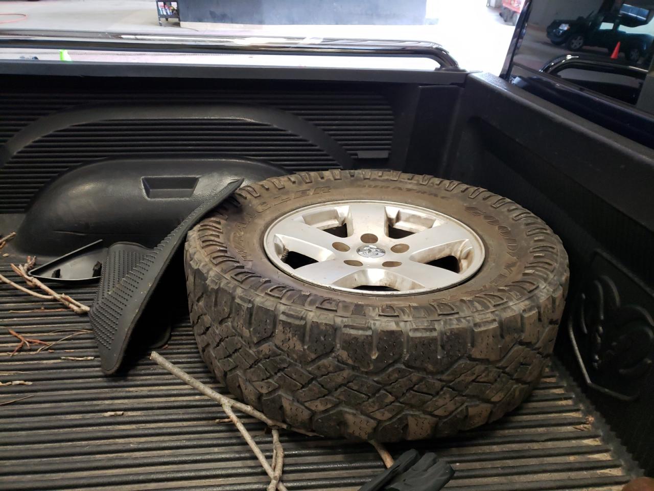Photo 9 from auction – 2012 DODGE RAM 1500 S with VIN 1C6RD7HT4CS174446
