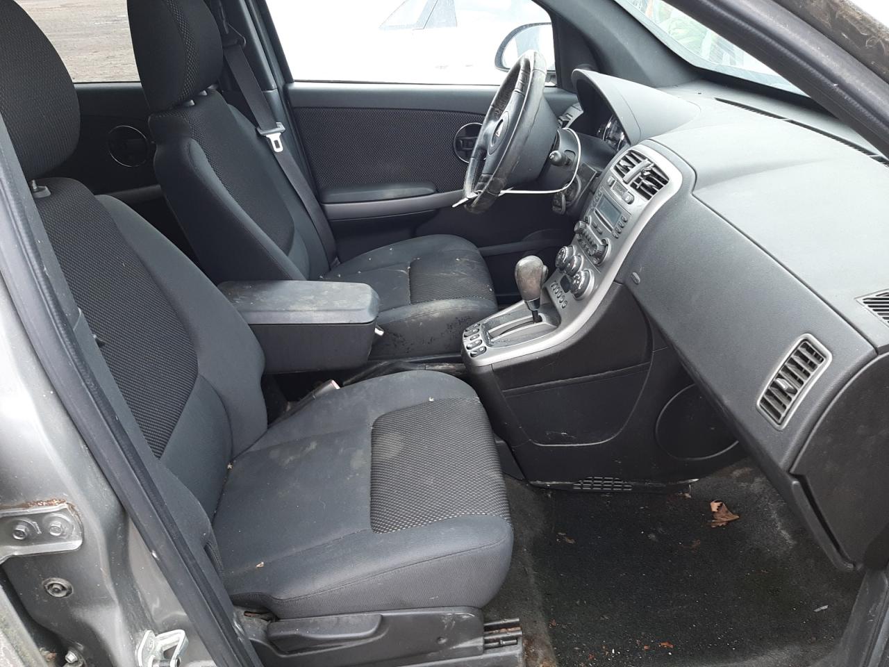 Photo 5 from auction – 2006 PONTIAC TORRENT with VIN 2CKDL63F066056556