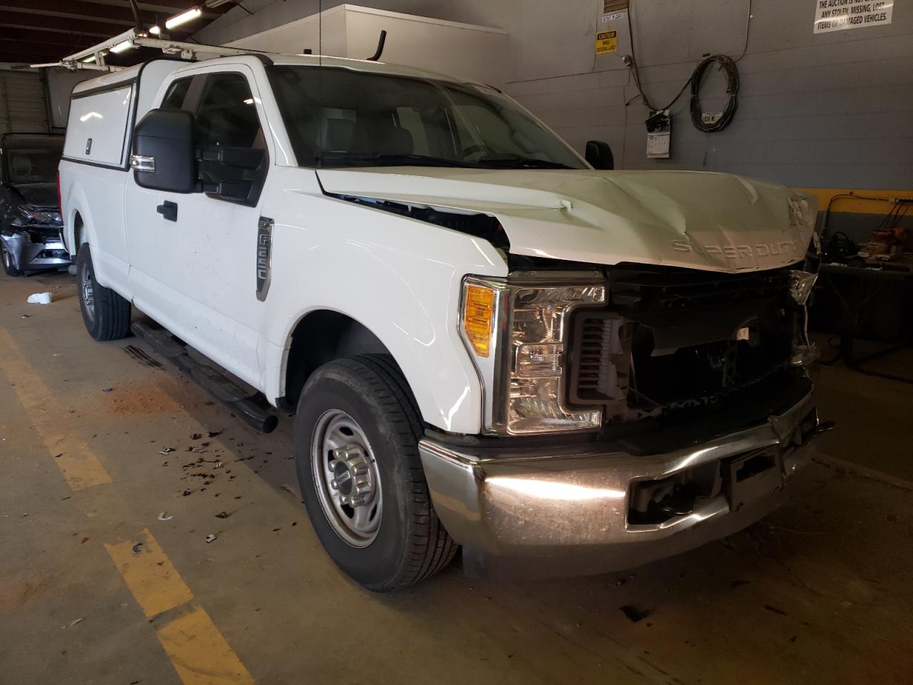 FORD F250 SUPER 2017 with VIN 1FT7X2A63HEE60700 - Photo from auction