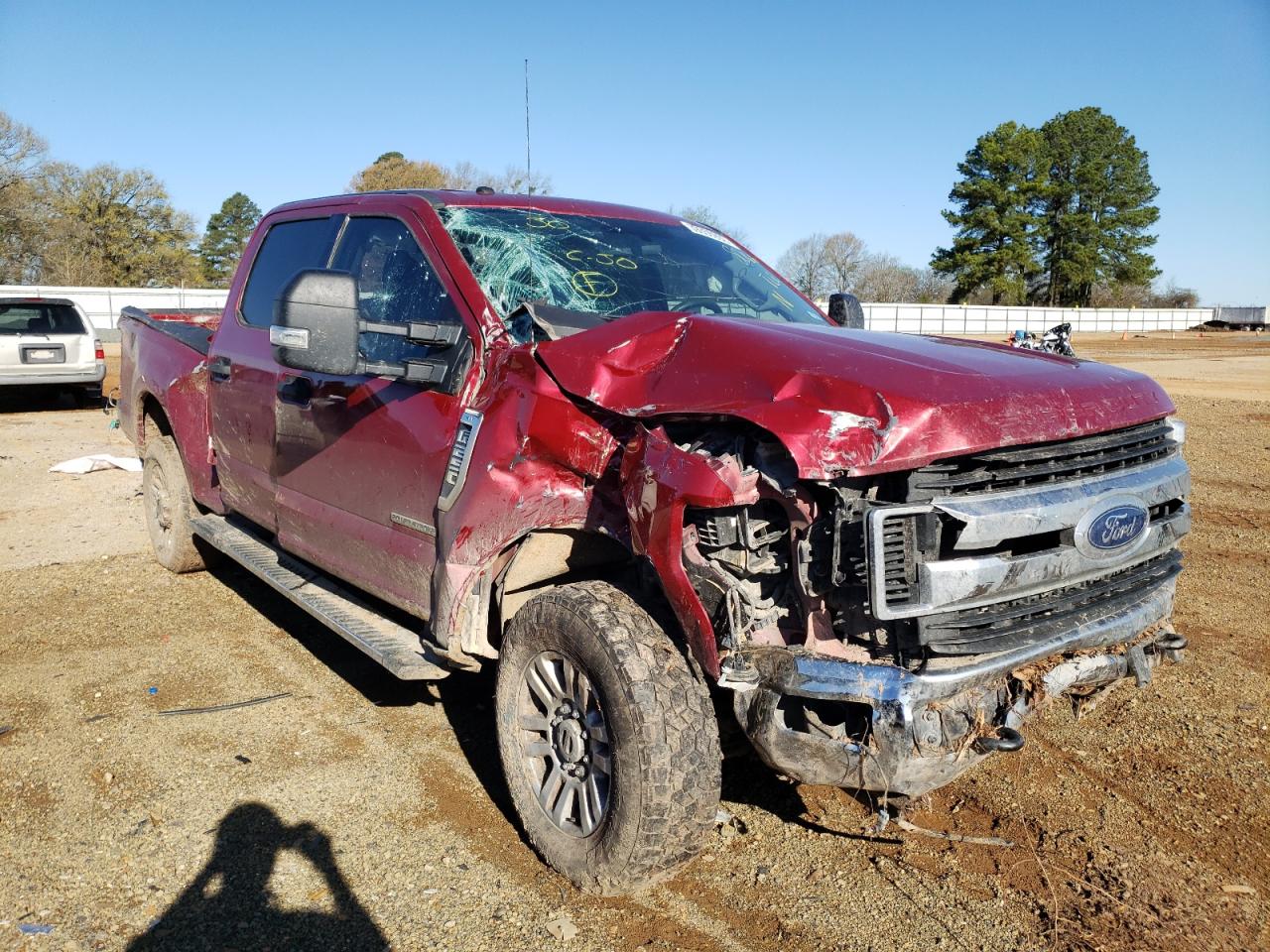 FORD F250 SUPER 2018 with VIN 1FT7W2BT4JEB28066 - Photo from auction