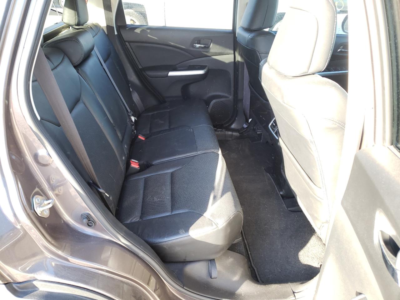 Photo 6 from auction – 2016 HONDA CR-V EXL with VIN 2HKRM3H73GH552328