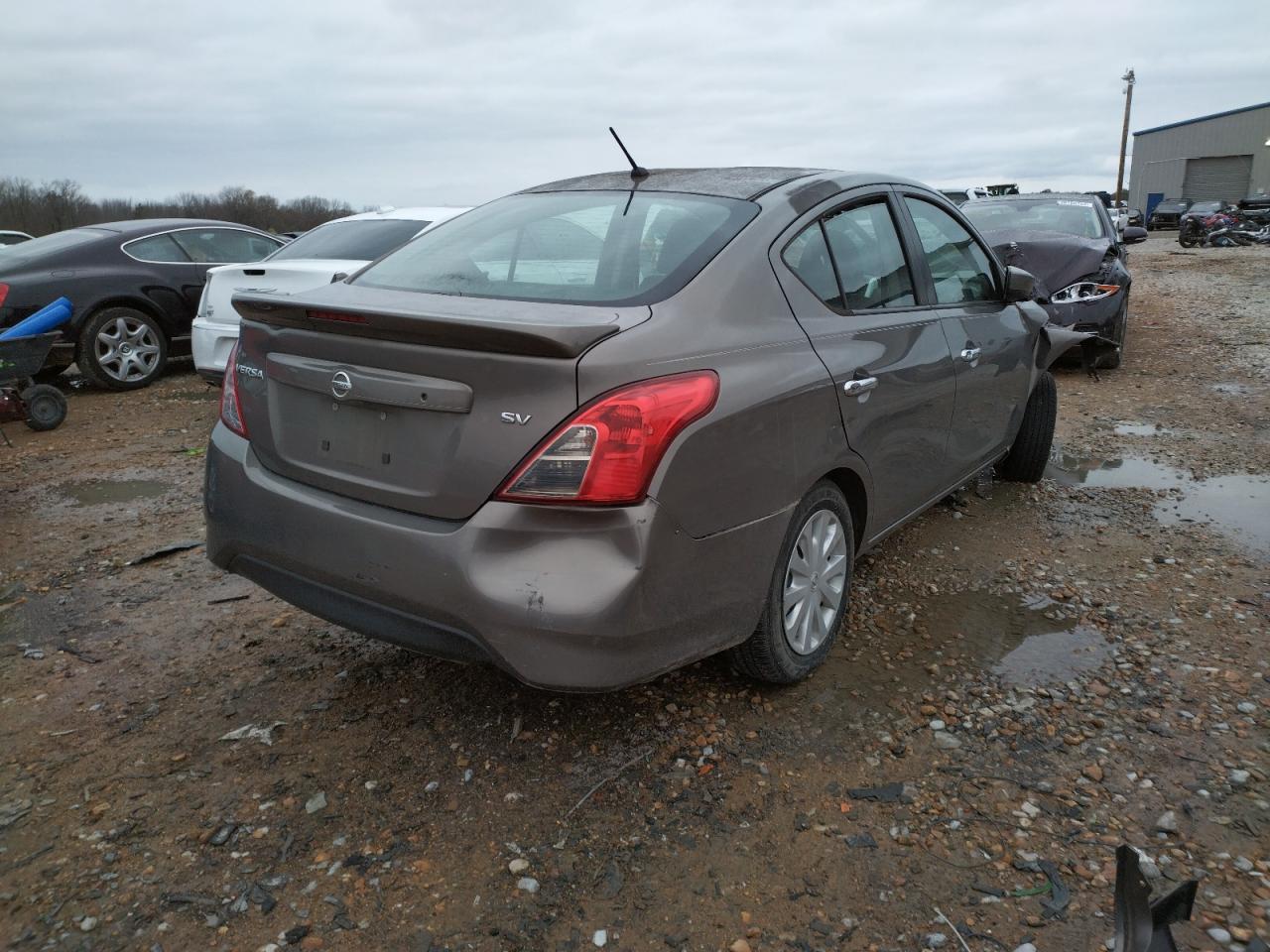 Photo 4 from auction – 2017 NISSAN VERSA S with VIN 3N1CN7AP9HK420642