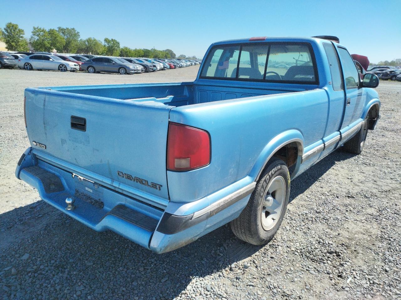 Photo 4 from auction – 1997 CHEVROLET S10 PICKUP with VIN 1GCCS1942V8152809