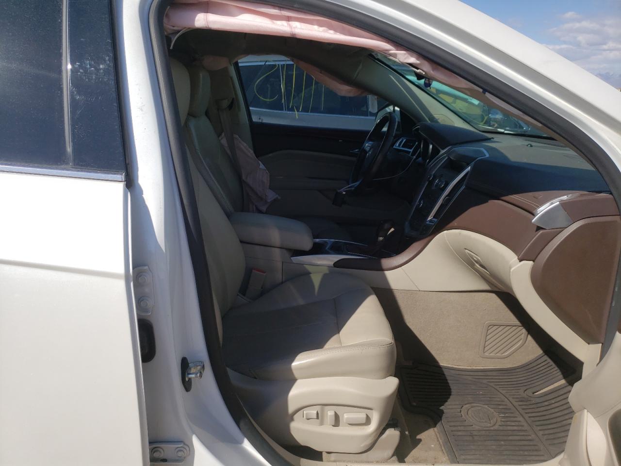 Photo 5 from auction – 2012 CADILLAC SRX LUXURY with VIN 3GYFNDE3XCS617872