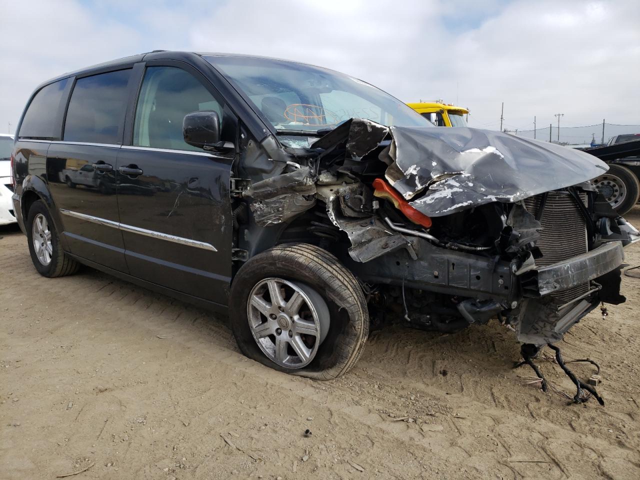 CHRYSLER TOWN & COU 2012 with VIN 2C4RC1BG6CR410410 - Photo from auction