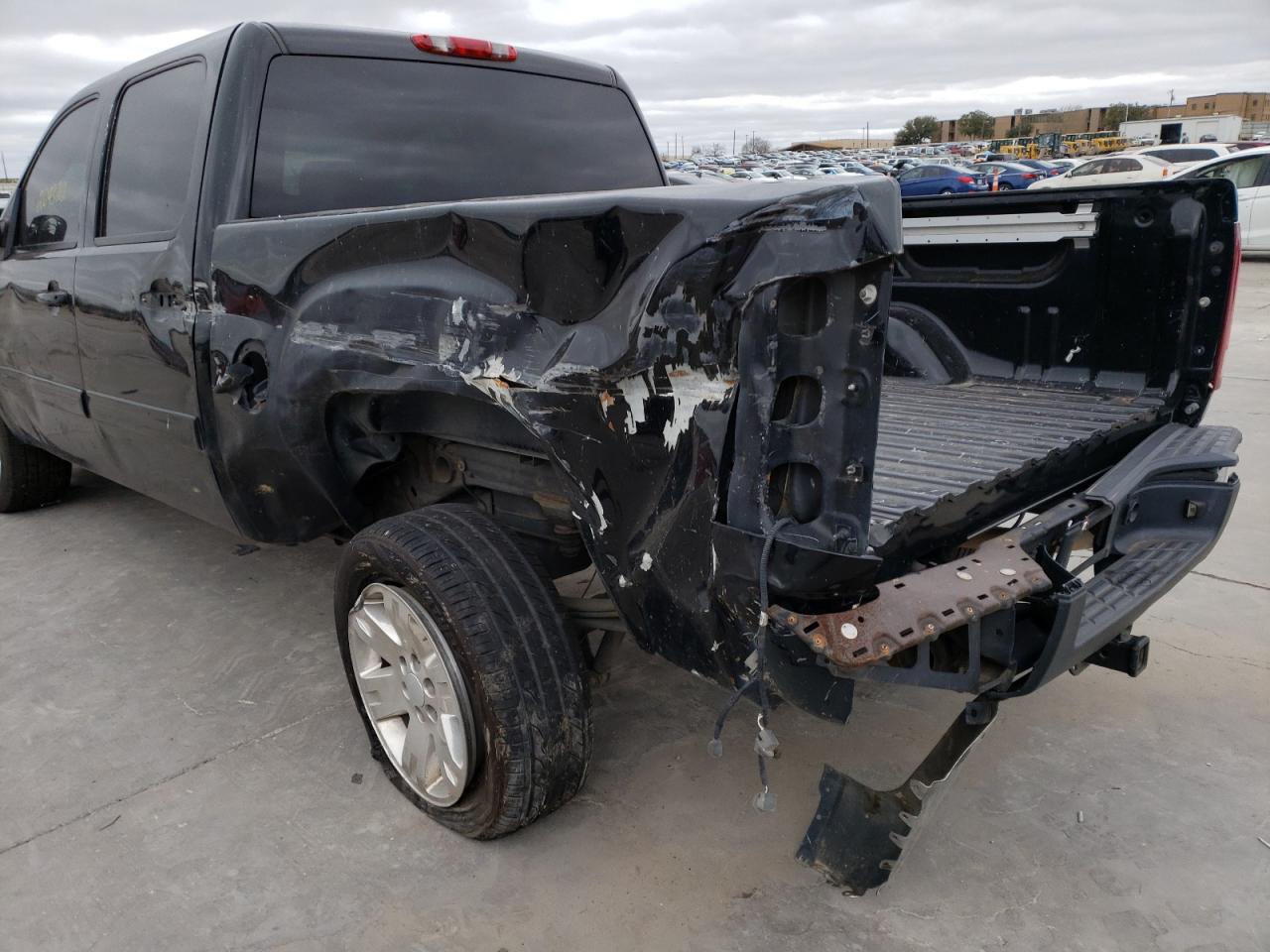 Photo 9 from auction – 2008 GMC SIERRA C15 with VIN 3GTEC13J68G300379