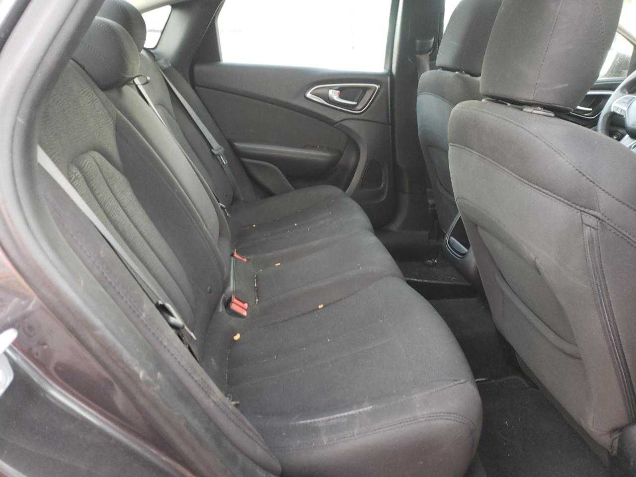 Photo 6 from auction – 2015 CHRYSLER 200 LIMITE with VIN 1C3CCCAB8FN752003