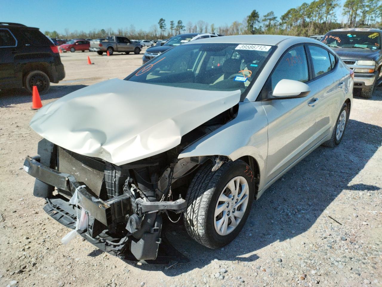 Photo 2 from auction – 2017 HYUNDAI ELANTRA SE with VIN 5NPD74LF3HH178293