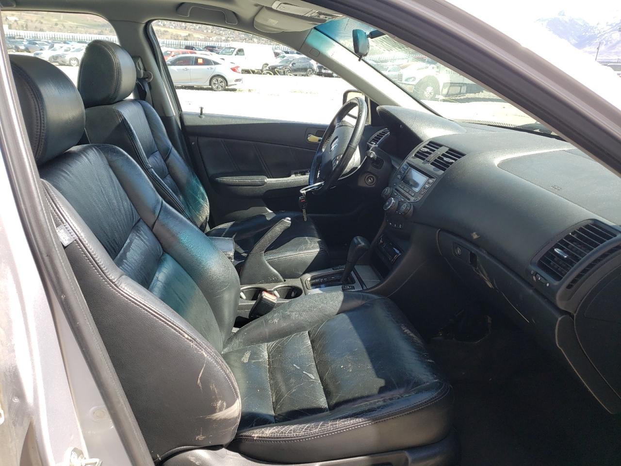 Photo 5 from auction – 2003 HONDA ACCORD with VIN 1HGCM66573A046979