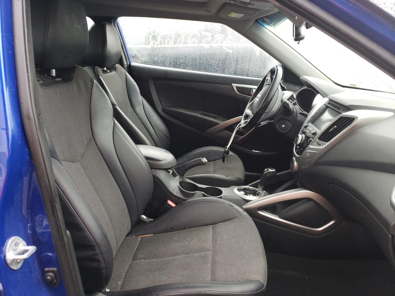 Photo 5 from auction – 2013 HYUNDAI VELOSTER with VIN KMHTC6AD6DU165327