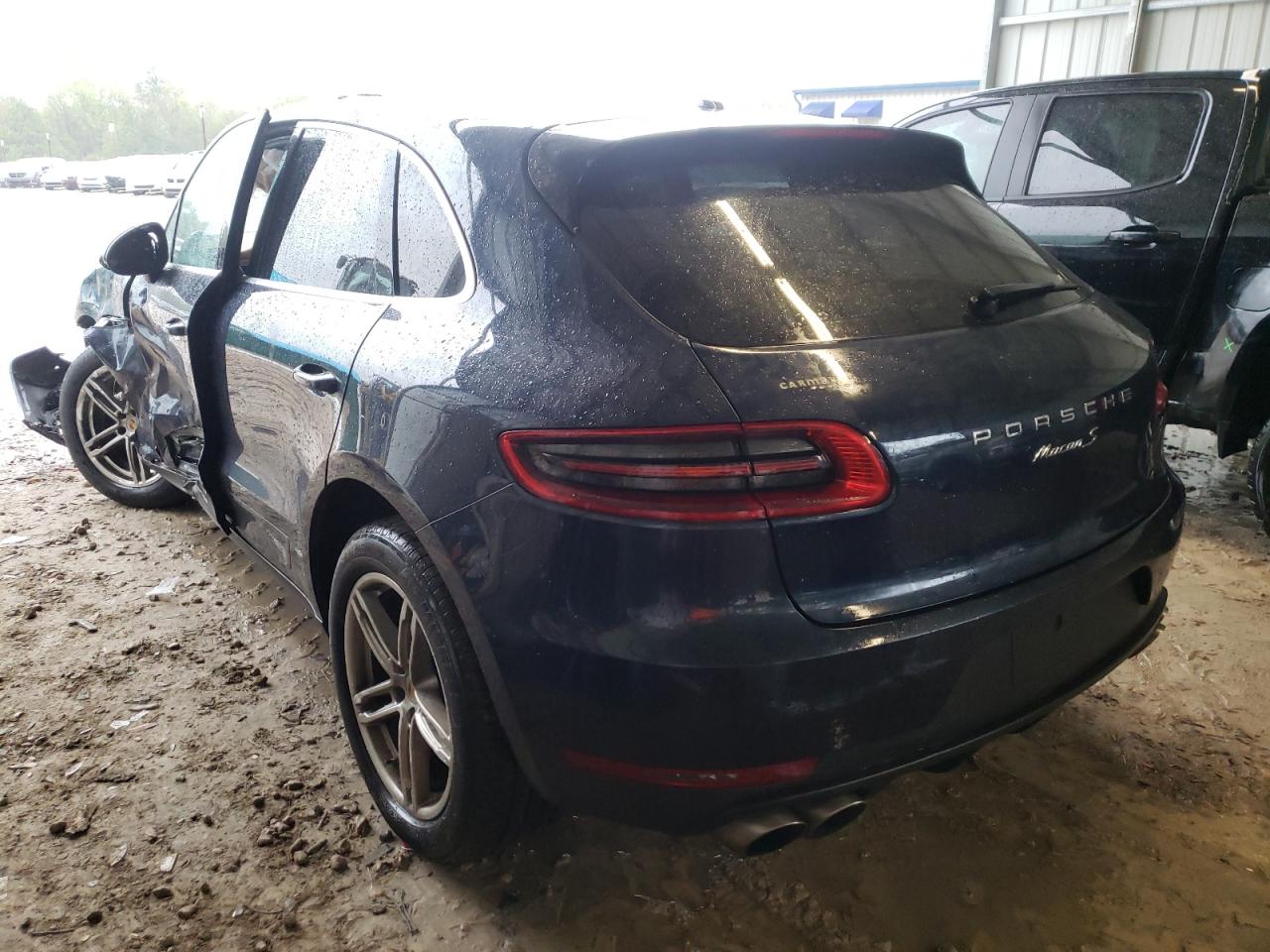 Photo 3 from auction – 2016 PORSCHE MACAN S with VIN WP1AB2A5XGLB51357