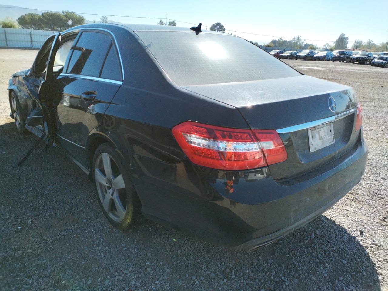 Photo 15 from auction – 2010 MERCEDES-BENZ E 350 with VIN WDDHF5GB6AA072845