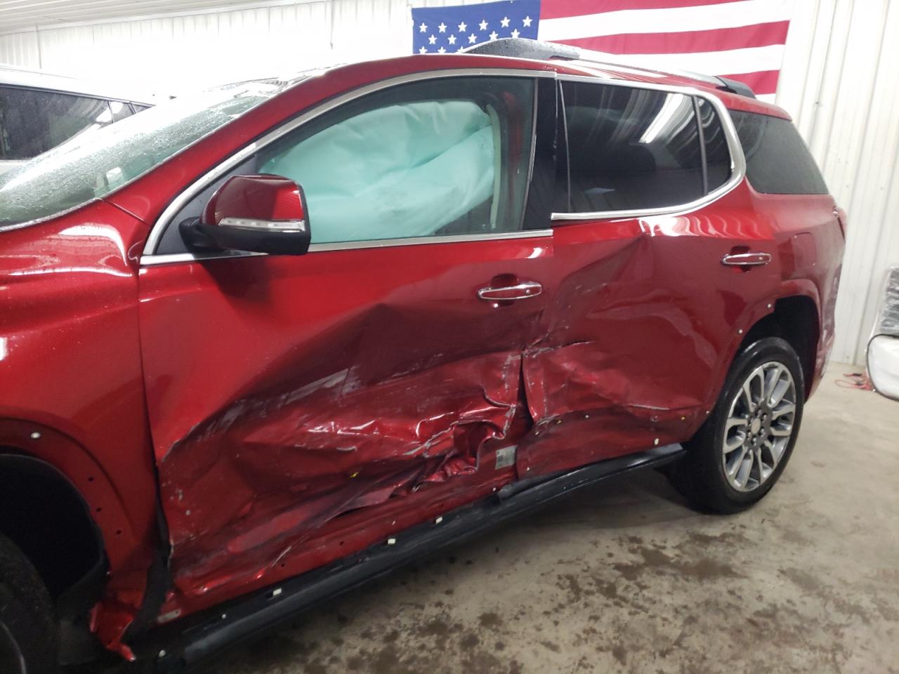 Photo 10 from auction – 2021 GMC ACADIA DEN with VIN 1GKKNPLS3MZ129453