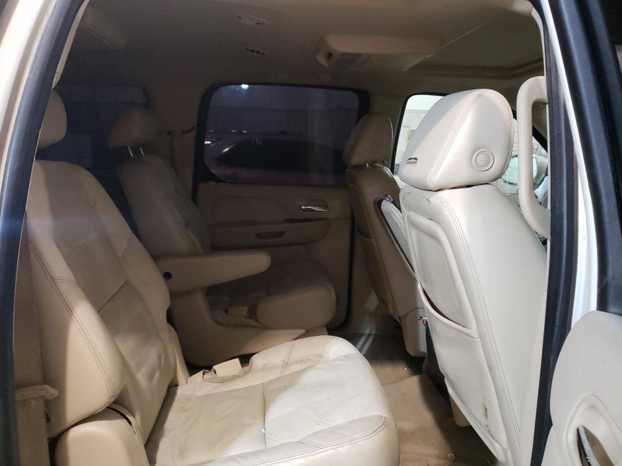Photo 6 from auction – 2008 CADILLAC ESCALADE E with VIN 1GYFK66878R118441